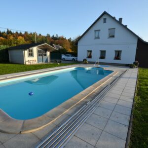 Geraumige Villa mit Schwimmbad in Nemojov, Bohmen