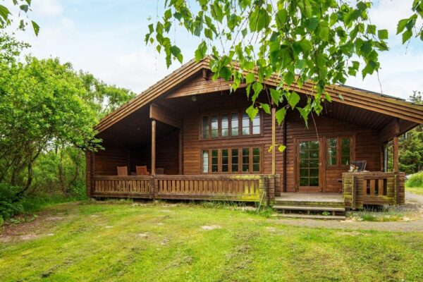 Geraumiges Ferienhaus in Jutland am Meer