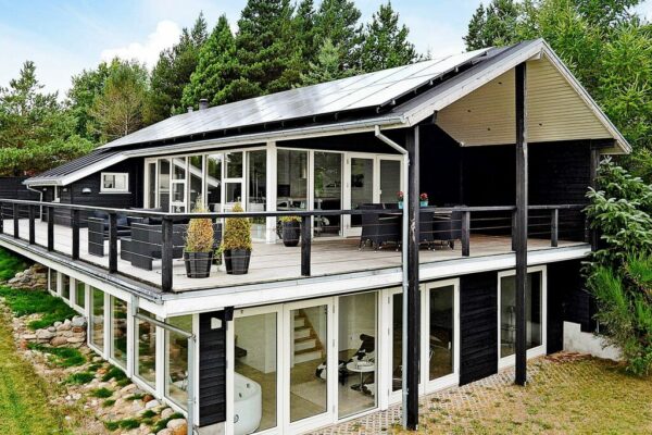 Modernes Ferienhaus in Brovst mit Whirlpool